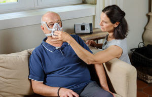 thuis-niet-invasief-beademing-COPD-dokter-patiënt